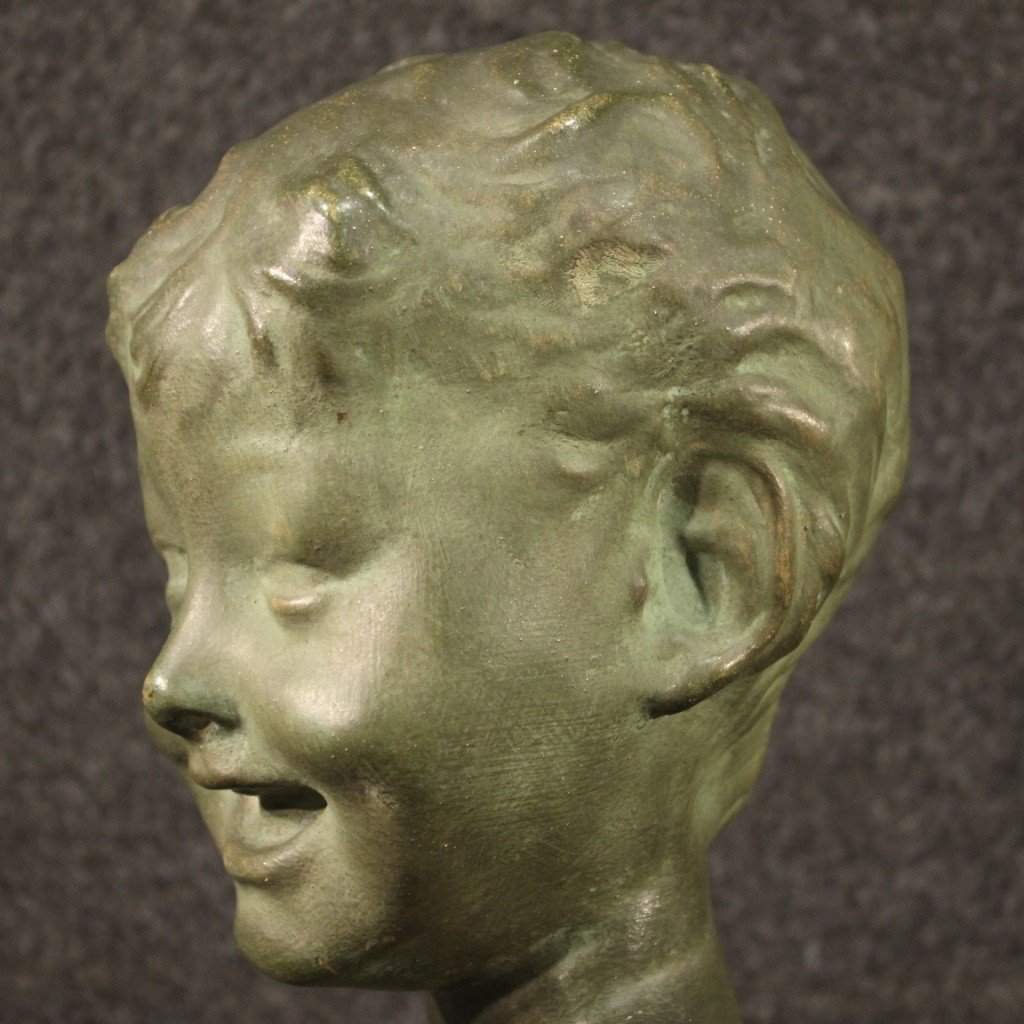 Scultura in terracotta dipinta tinta bronzo busto di bambino-photo-8