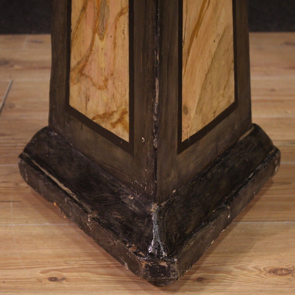 Grandi obelischi in legno dipinto del XX secolo-photo-3