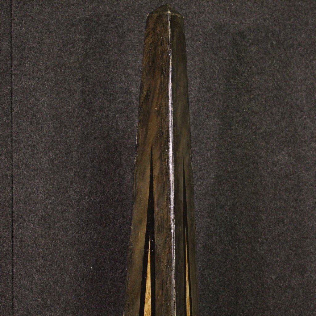 Grandi obelischi in legno dipinto del XX secolo-photo-6