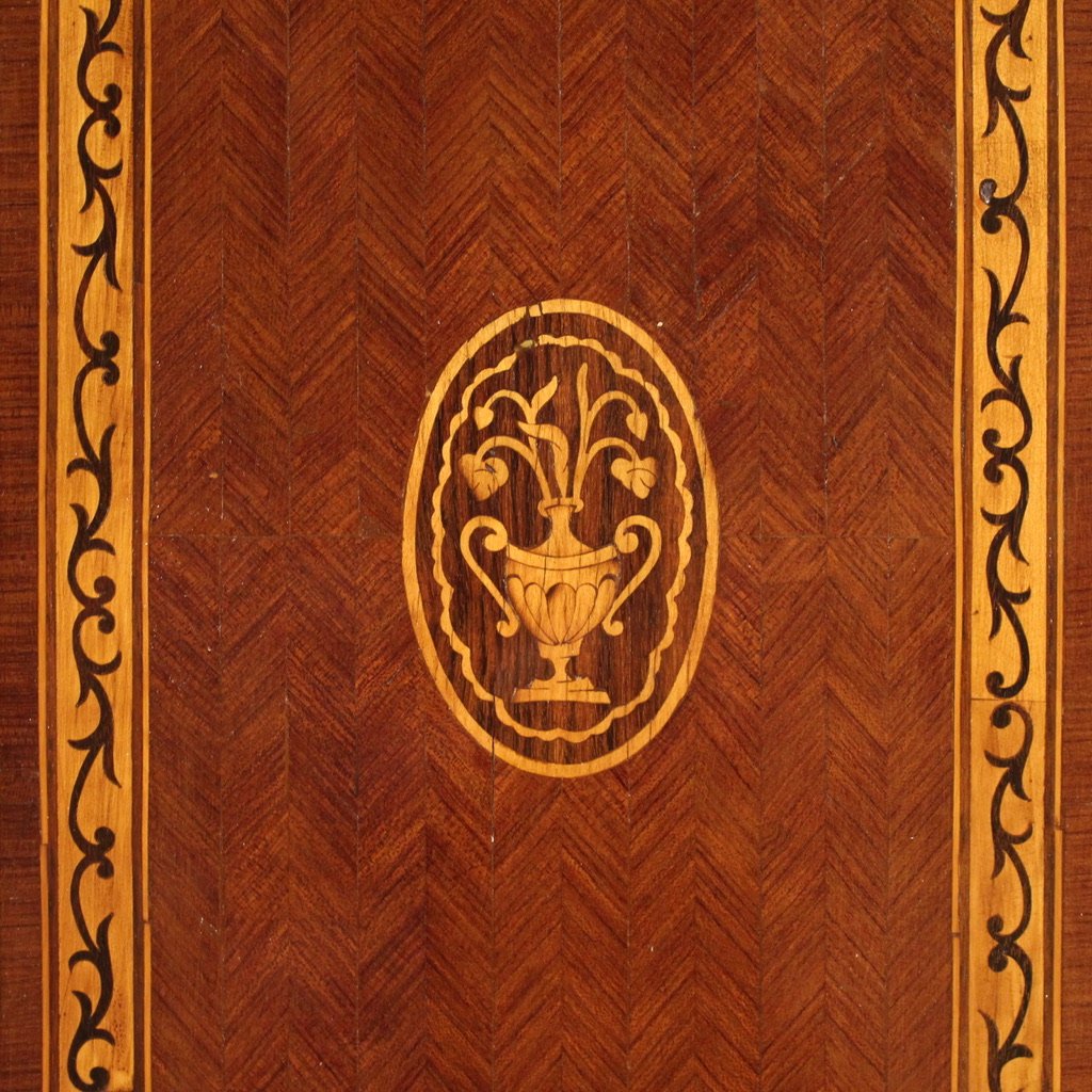 Cassettiera intarsiata in stile Luigi XVI del XX secolo-photo-8