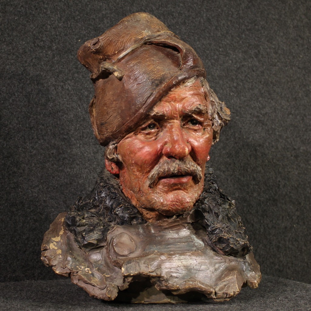 Scultura italiana in terracotta pescatore del XX secolo