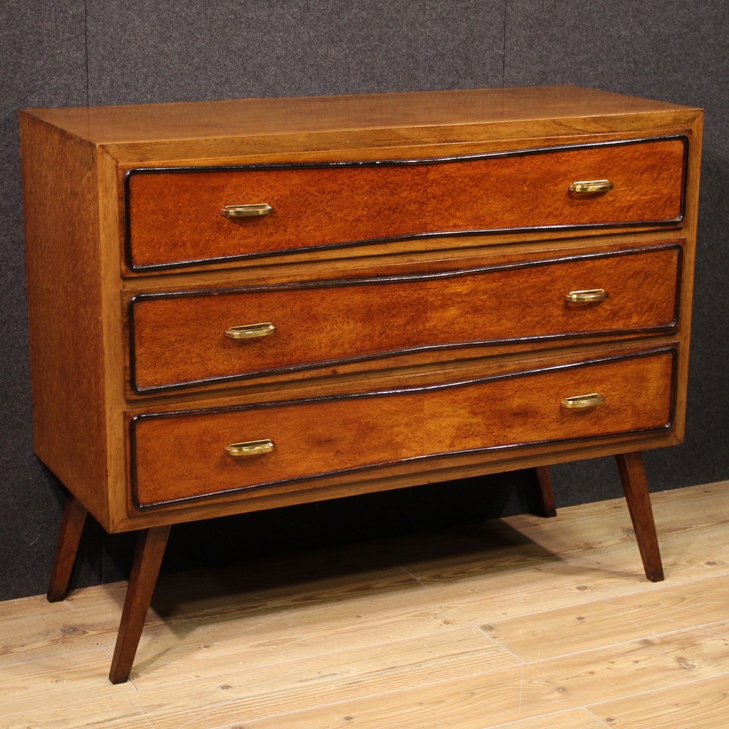 Cassettone italiano di design anni 70