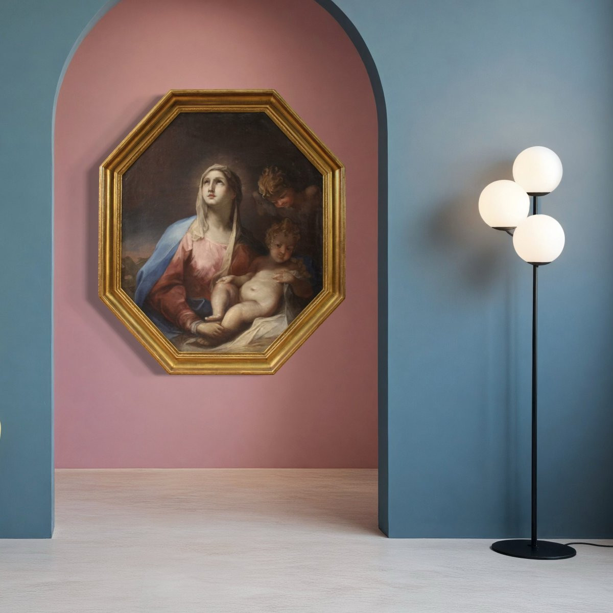 Grande dipinto ottagonale del XVIII secolo, Madonna col bambino e cherubino-photo-5