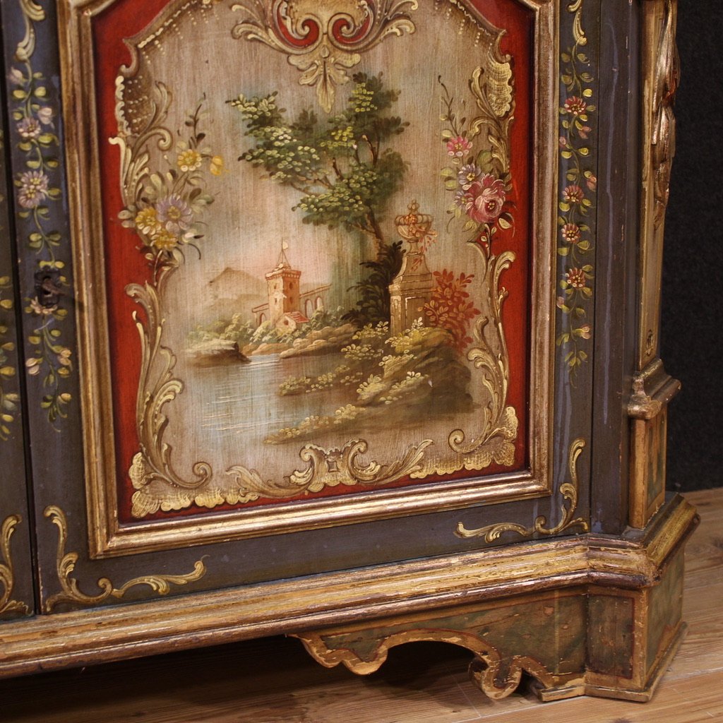 Credenza veneta laccata e dipinta del XX secolo-photo-8