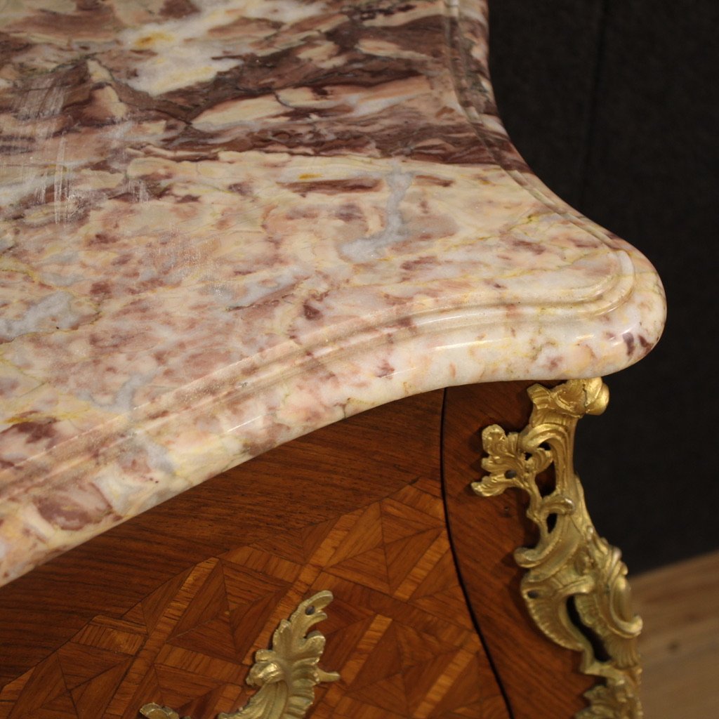 Comò francese intarsiato con piano in marmo del XX secolo-photo-4