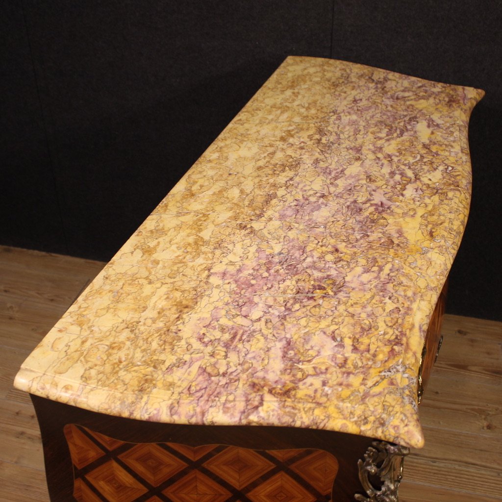 Comò francese intarsiato in stile Luigi XV del XX secolo-photo-1