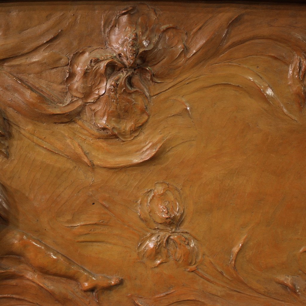 Bassorilievo francese in terracotta, Venere con Fauno del XX secolo-photo-1