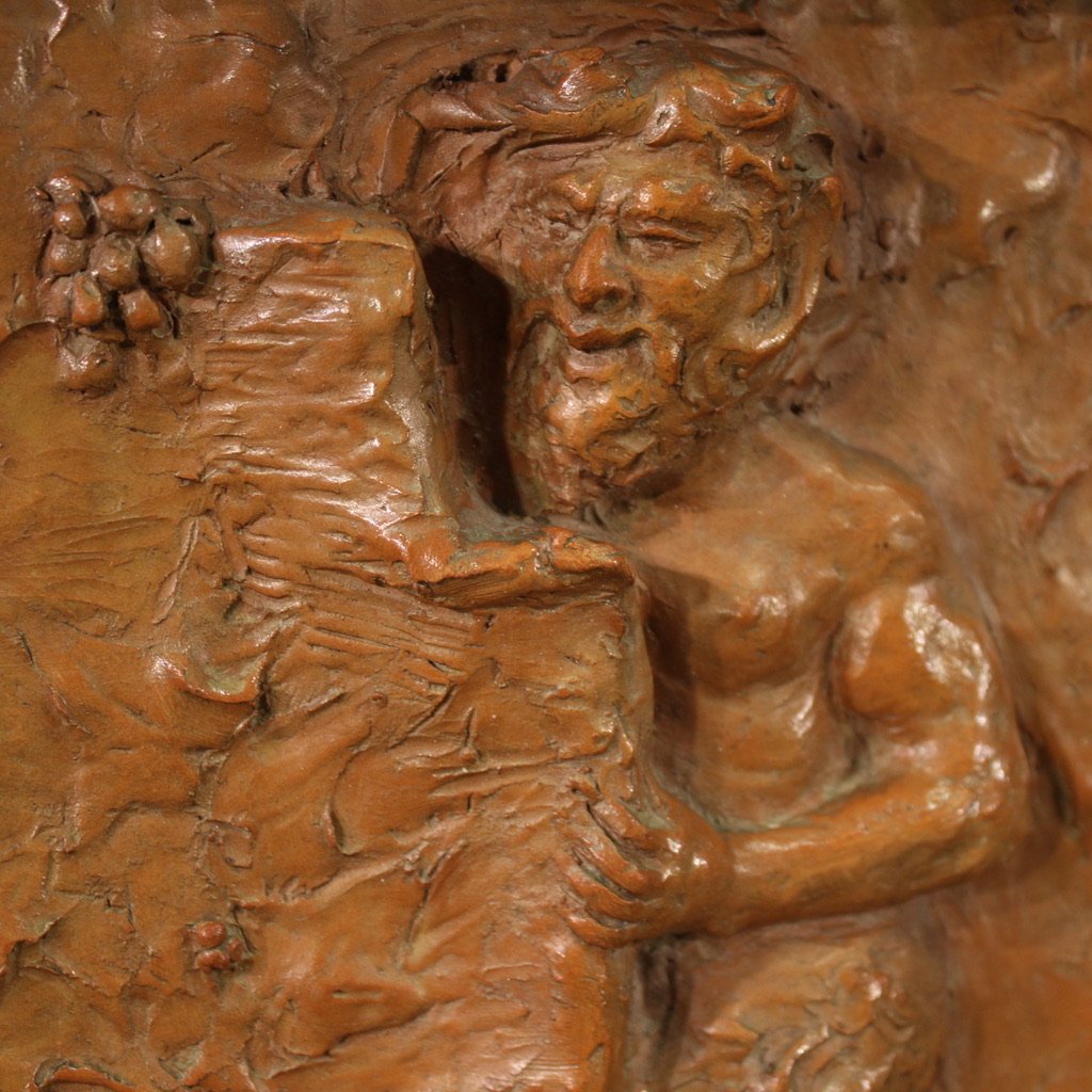 Bassorilievo francese in terracotta, Venere con Fauno del XX secolo-photo-7