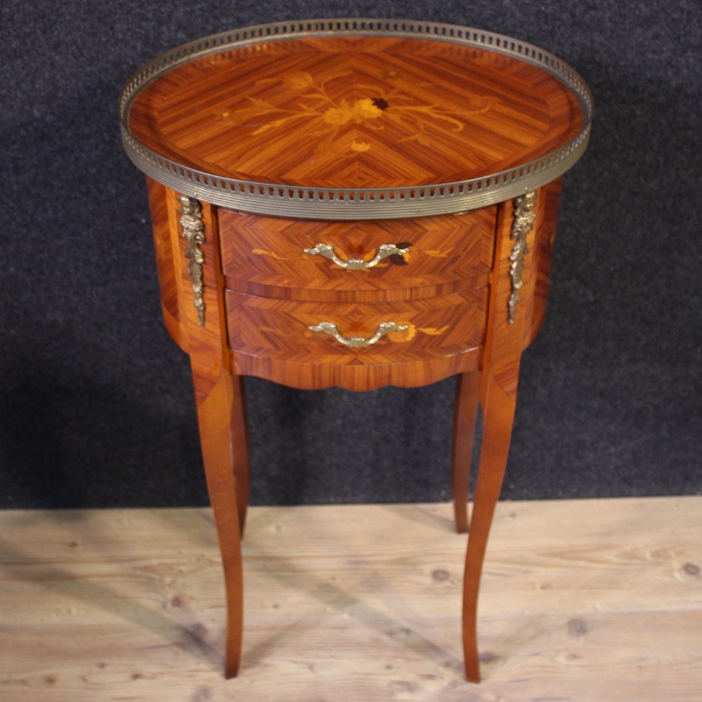Coppia di comodini francesi ovali intarsiati del XX secolo-photo-6