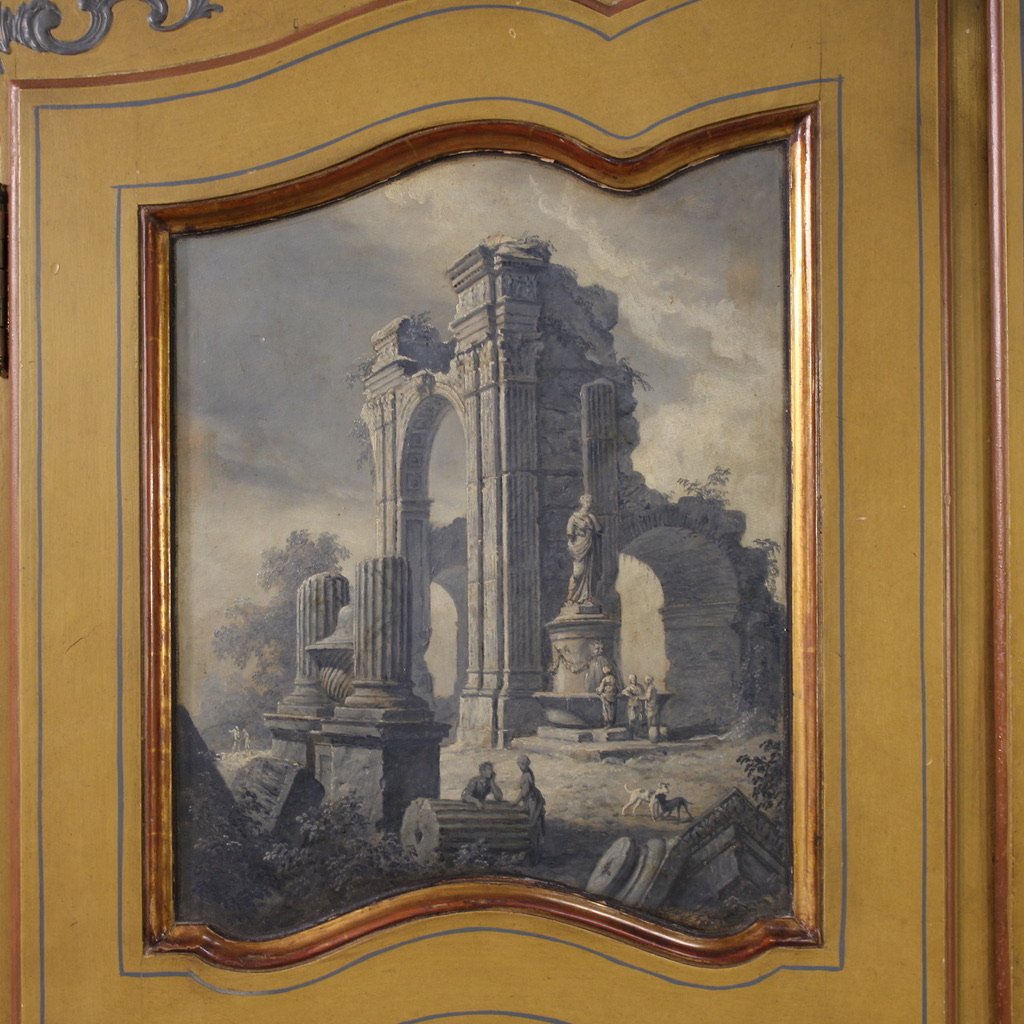 Piccolo armadio piemontese laccato, dorato e dipinto del XX secolo-photo-4