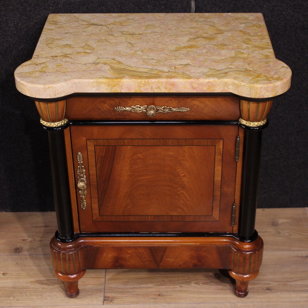 Coppia di comodini italiani con piano in marmo del XX secolo-photo-4