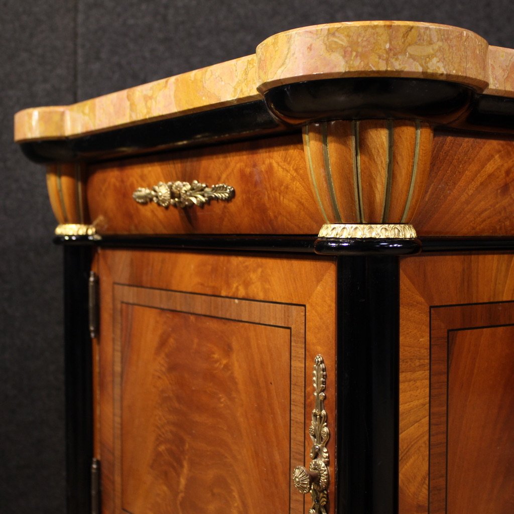 Coppia di comodini italiani con piano in marmo del XX secolo-photo-6