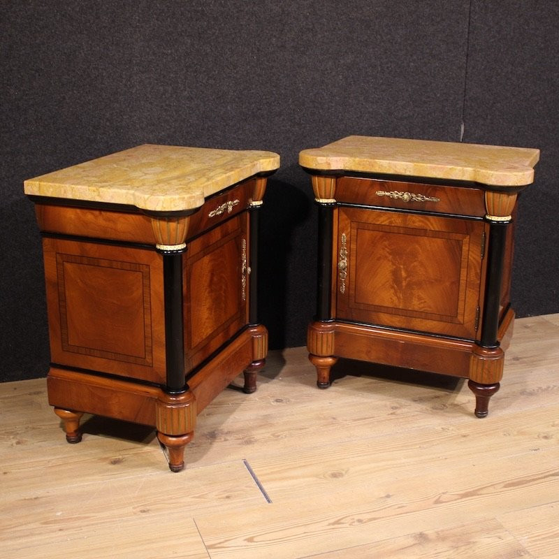 Coppia di comodini italiani con piano in marmo del XX secolo-photo-8
