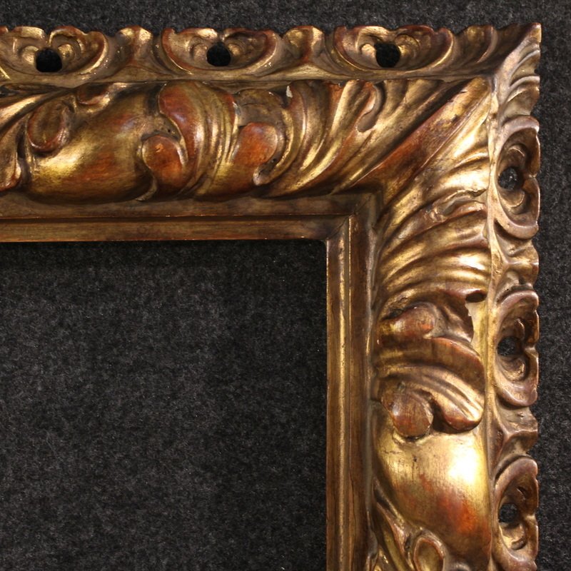 Cornice italiana con ornamenti floreali della metà del XX secolo-photo-2