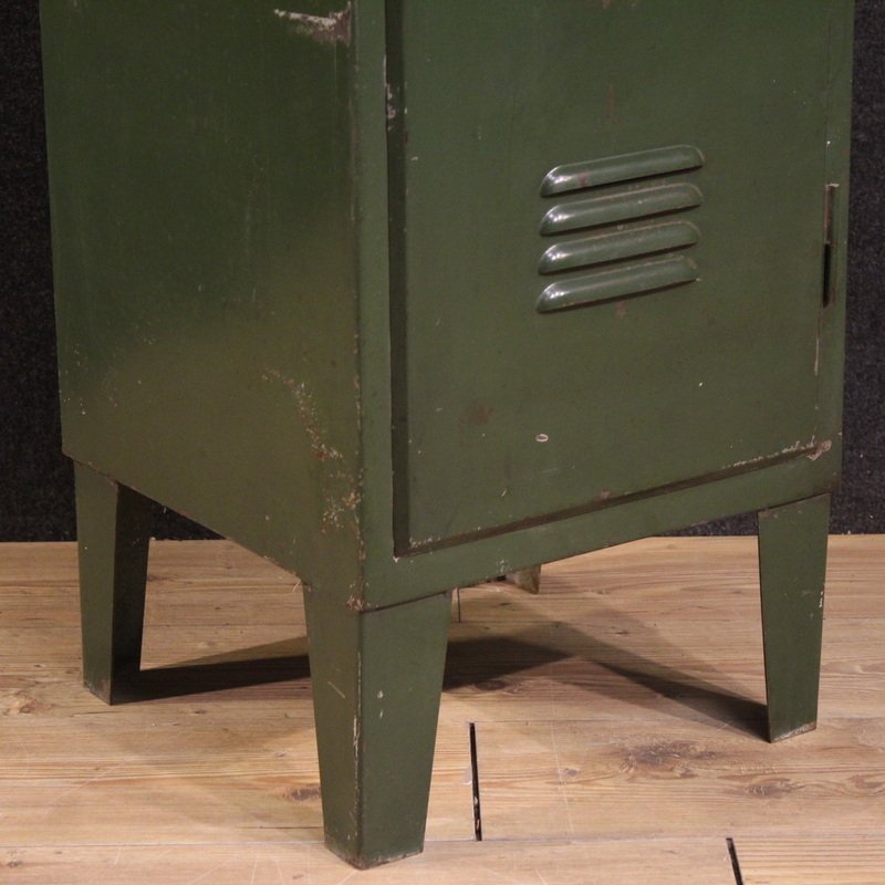 Armadietto italiano di industrial design  degli anni 70-photo-3