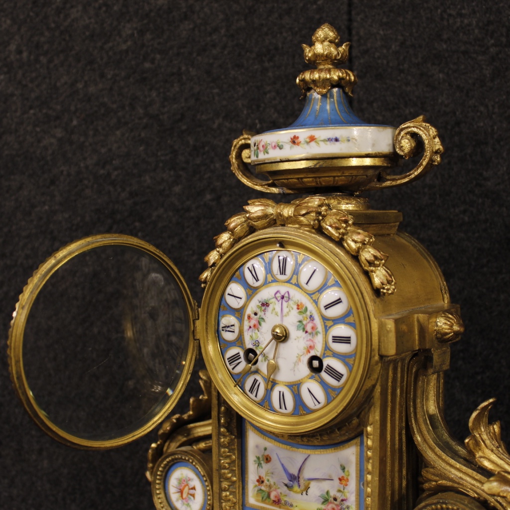 Orologio francese in bronzo o ottone dorati con ceramica dipinta-photo-6