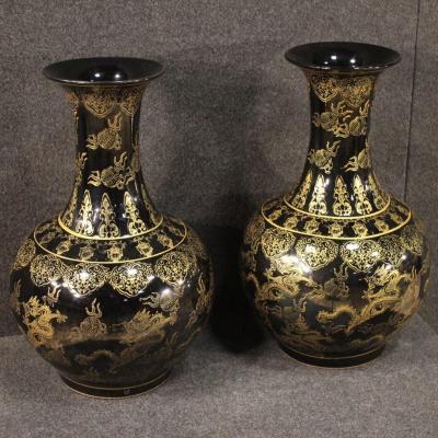 Paire De Vases Chinois En Céramique Peinte
