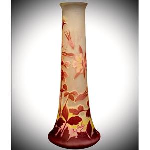 Vase De Ga Llé A Decor Of Ancolie Aquilegia Biedermeier 