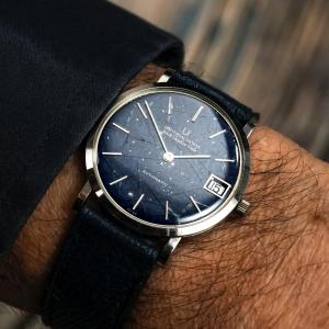 Universal Genève White Shadow Date Nos Stainless Steel -1980- 