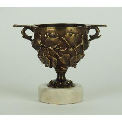 Bronze Cup In The Taste Of Antique Attributed To Barbedienne
