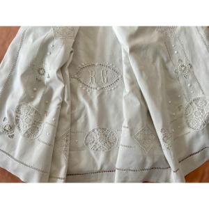 Sheet With Hand Embroidery, Needle Inlays, Mc Monogram On Linen Thread - Old Linen