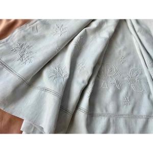 Large Rc Sheet Richly Hand Embroidered On Fine Linen - Antique Linen