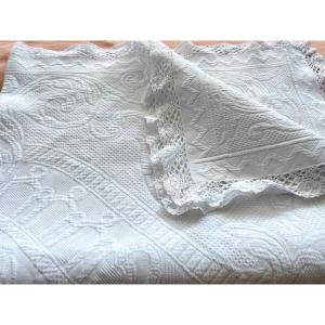 Small Flat Quilt, Floral Patterns, Lace - Line Ancien