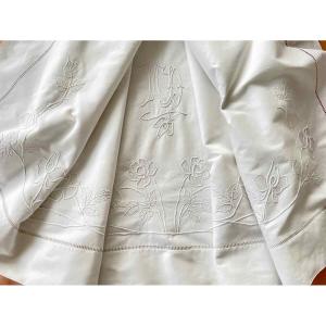 Sheet With Floral Garland, Openwork, Monogram Md On Beautiful Linen Blend - Antique Linen