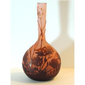 Vase Soliflore Signé Gallé.