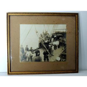 Military Photography, Loading German Prisoners On A French Ship In 1915