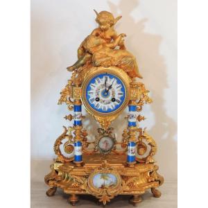 Mantel Clock Mantelpiece Clock In Gilded Metal In The Style Of Sèvres, Cherubs, 19th Century 