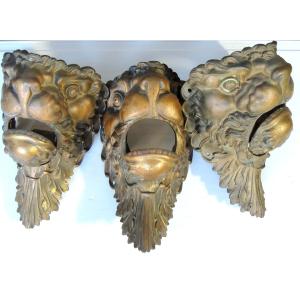 Billiard Corner, Vomit Trap, 3 Bronze Receptacles With Asian-inspired Lion Heads, 19th Century 