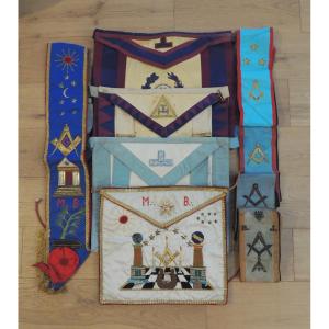 Aprons And Collars Of Freemasons From English And "brazilian" Lodges, From The 19th And 20th Centuries 