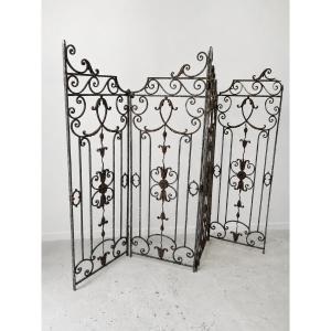 2 Pairs Of Wrought-iron Grilles