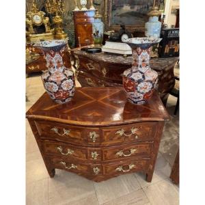 Early 18th Century Chest Of Drawers