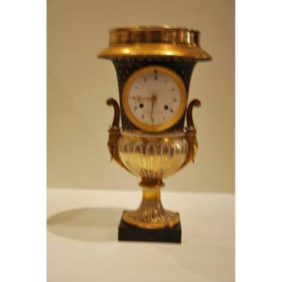 Darte Porcelain Vase Pendulum