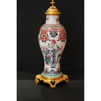 Chinese Porcelain Vase 19th