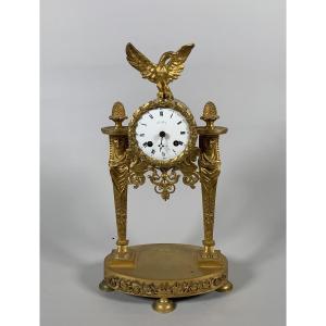 Empire Period Portico Clock With Egyptian Women, Gilt Bronze, Circa 1800, 19th Century