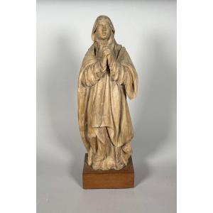 16th-century Wooden Sculpture Of The Virgin Mary In Prayer