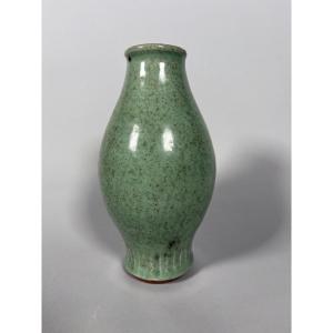 Celadon Stoneware Vase Longquan Yuan-ming Dynasty