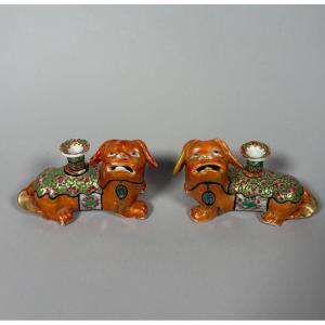 Pair Of Foo Dogs, China, Jiaqing (1796-1820), Porcelain Incense Stick Holders