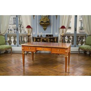 A Rosewood And Amaranth Marquetry Bureau Plat