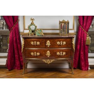 Louis XV Sauteuse Chest Of Drawers Stamped Fg For François Garnier