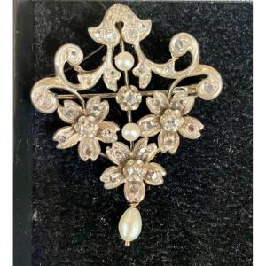 Diamonds Brooch Gold And Silver