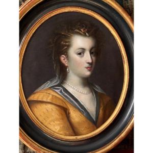 16th Century Italian Renassance School - Portrait Of A Noblewoman