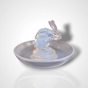 Round “rabbit” Ring Holder Or Ashtray, Lalique, 20th Century