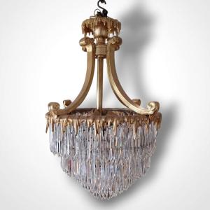 Gilt Bronze Chandelier With Crystal Drops, 19th Century.