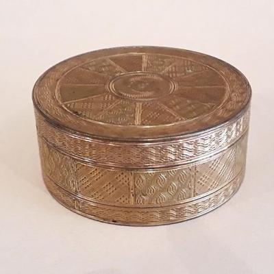 Louis XVI Pompone Box