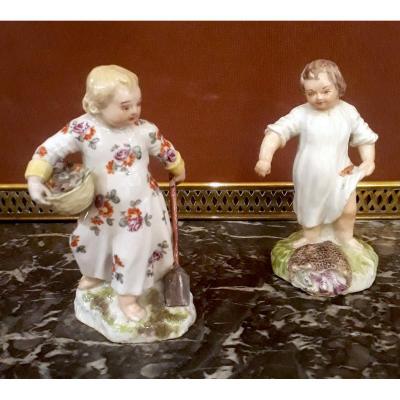 Pair Of Porcelain Figurines Beginning Of 19th Century
