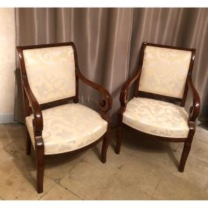 Pair Of Restoration Period Armchairs In Acanthus Leaf Fabric